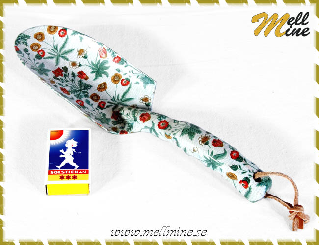 Blommig spade, vit/gr�n