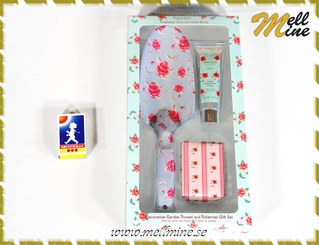 Blommig spade - Vintage collection rose