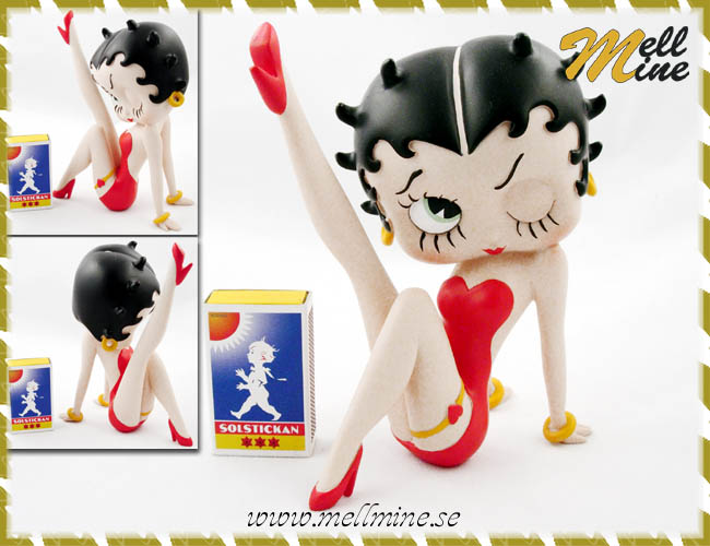 Betty Boop Leg up
