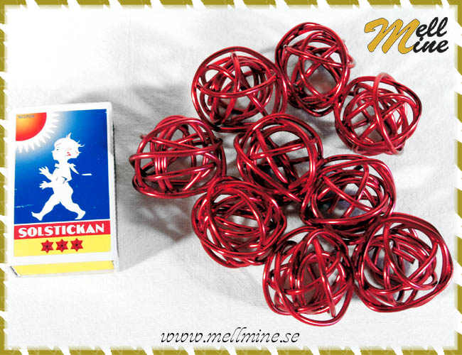 Dekorationsbollar, metall - r�da 3,5 cm