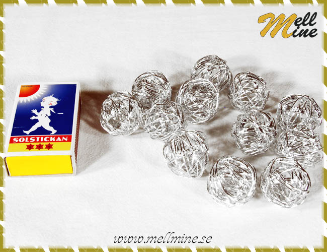 Dekorationsbollar, metall - silverf�rgade 2,5 cm