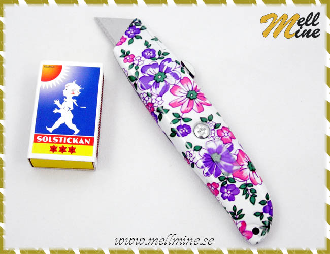Blommig tapetkniv, vit