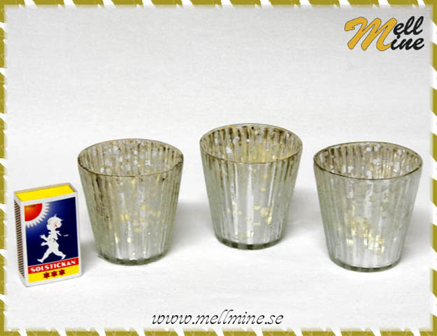 Ljuslykta r�fflad - antik silver matt